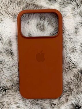 Apple Orange/Terra Cotta Silicone iPhone Case - iPhone 17 Pro